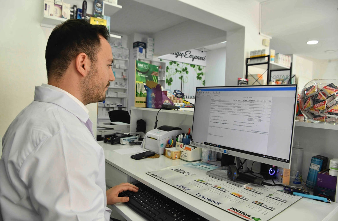 ABB “Sağlık Katılım Payı Desteği” ile sosyal destek alan emeklilerin yanında