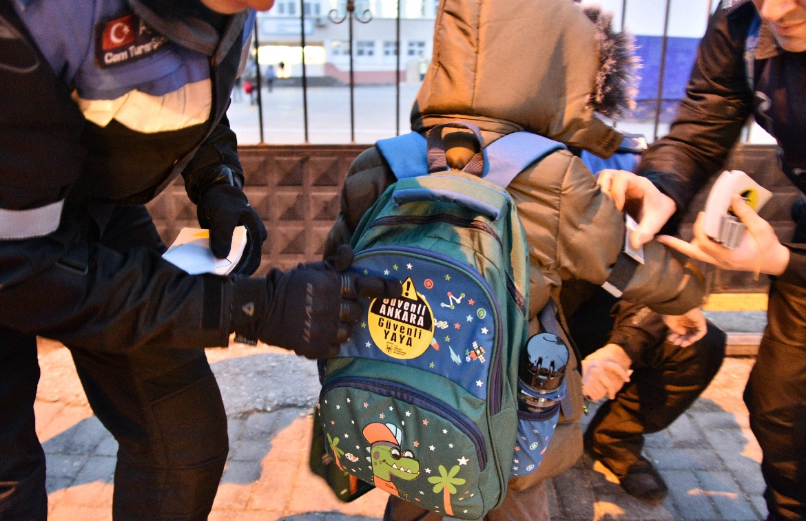 ABB&rsquo;den &ouml;ğrencilere &ldquo;Trafikte G&ouml;r&uuml;n&uuml;rl&uuml;k&rdquo; desteği