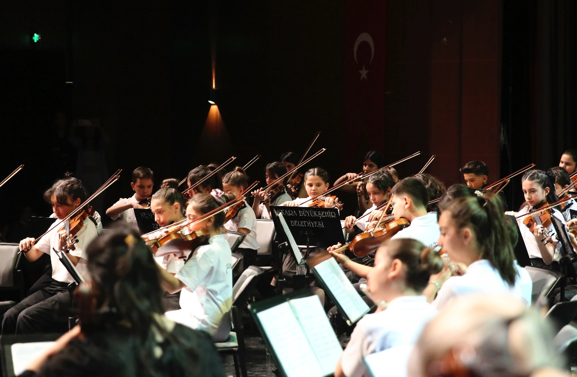 ABB’nin “Her Çocuğua Sanat Projesi”nde orkestra konseri