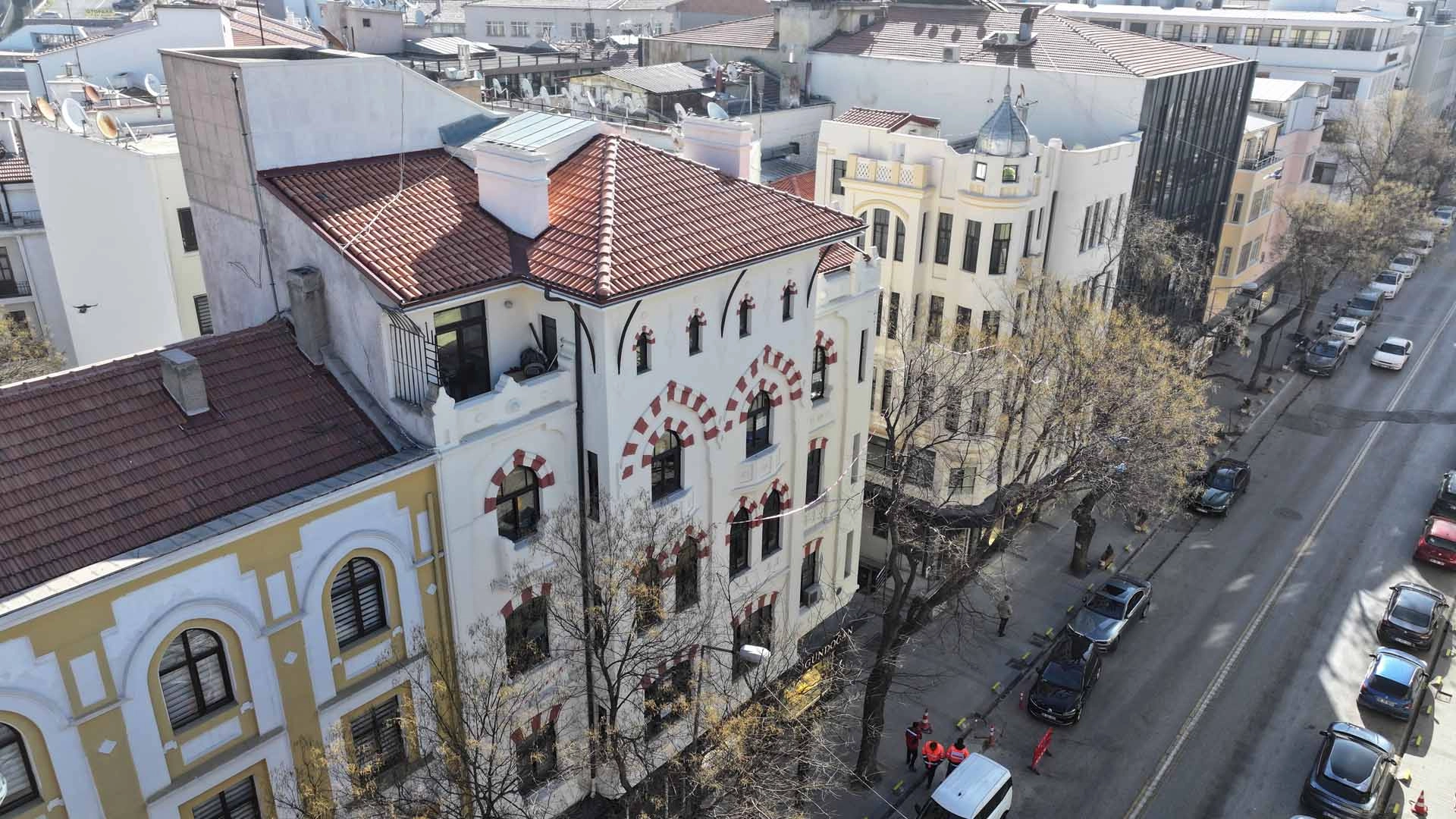 Anafartalar Caddesi&rsquo;nde tarihi d&ouml;n&uuml;ş&uuml;m