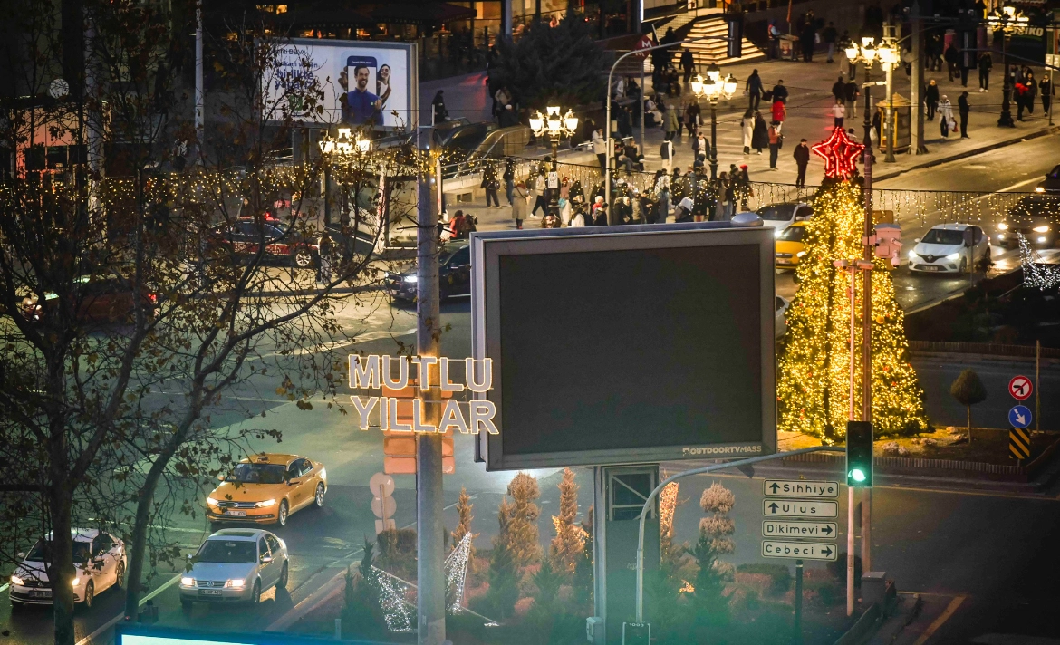 Ankara 2026&rsquo;yı ışıl ışıl karşılıyor