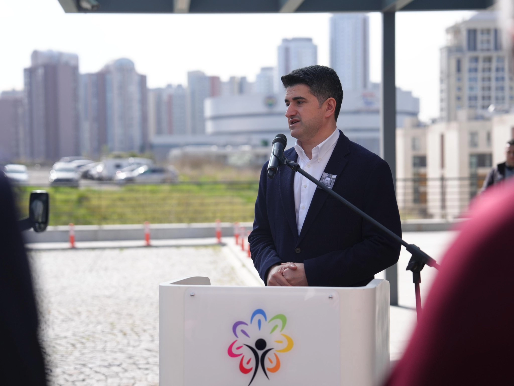 Ataşehir Belediyesi&rsquo;ne operasyon: Onursal Adıg&uuml;zel g&ouml;zaltına alındı