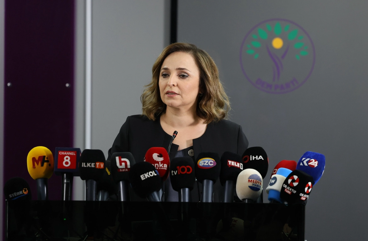 Ayşegül Doğan: Silahların tümden devre dışı bırakılması için siyasete büyük sorumluluklar düşüyor, herkes cesaretle bu sorumluluğu taşımalı 