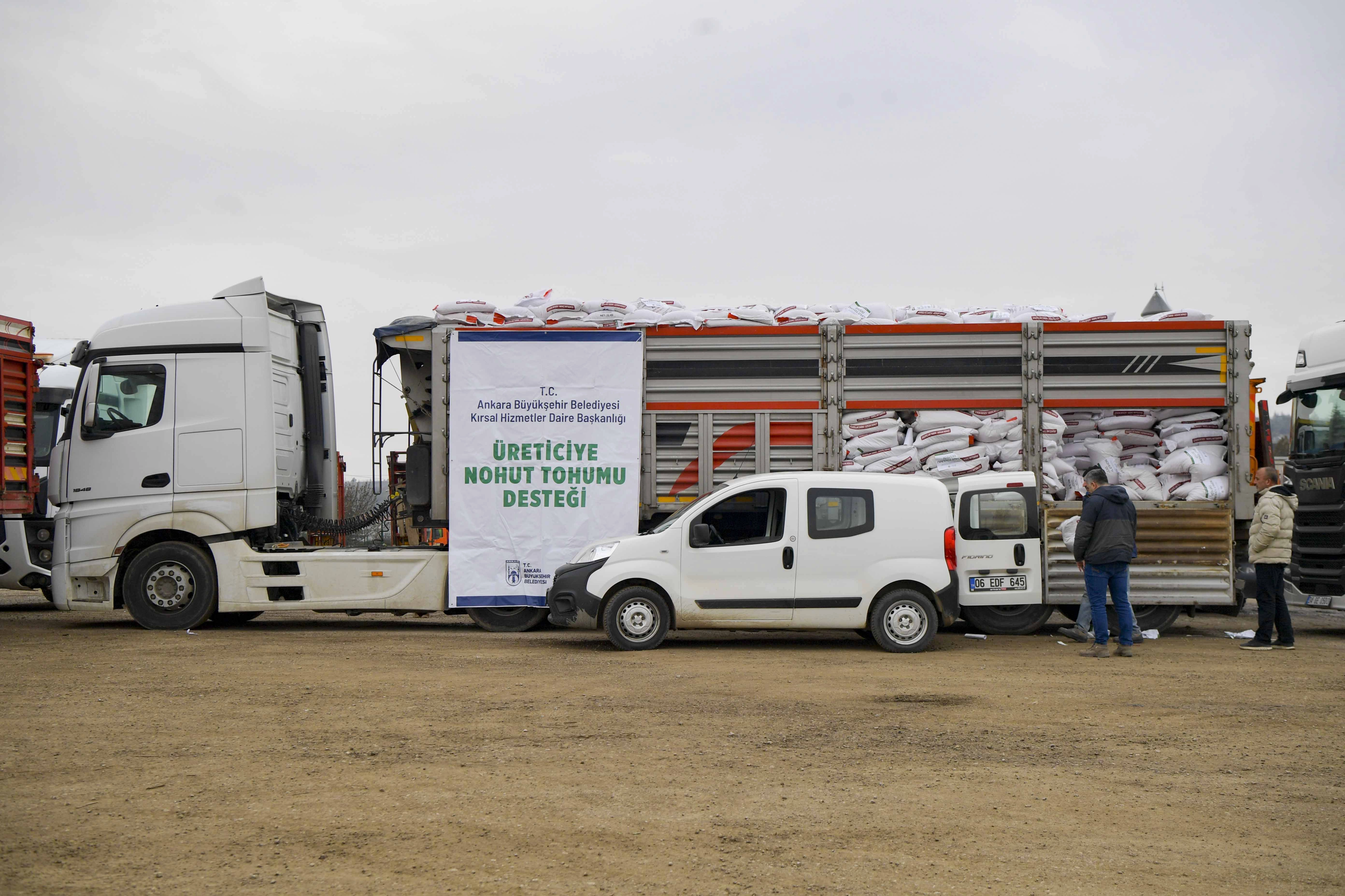 Başkentli &uuml;reticiye 1 milyon 500 bin kilogram nohut tohum desteği