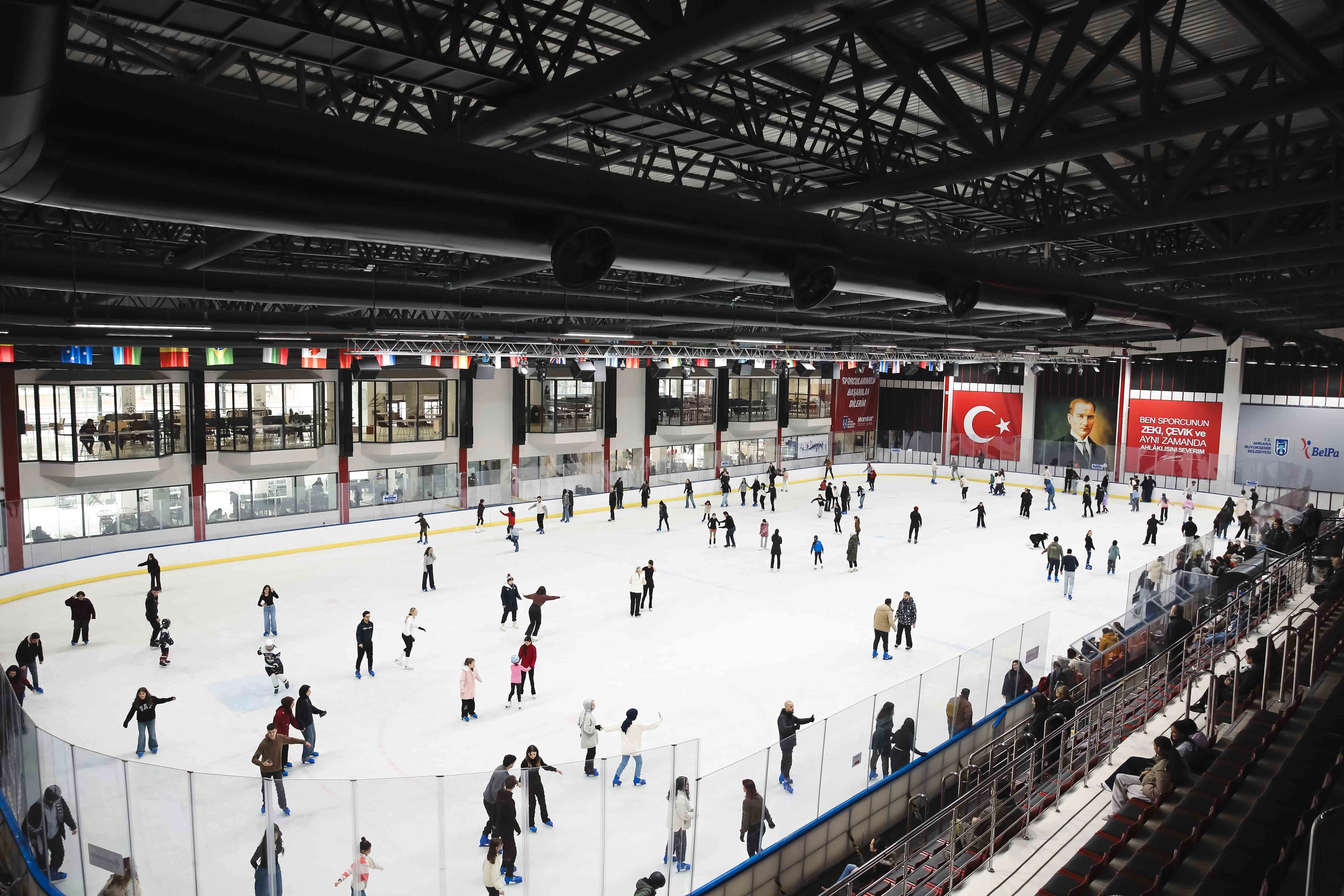 BelPa Buz Pateni Tesisi yarıyıl tatilinin uğrak noktası oldu