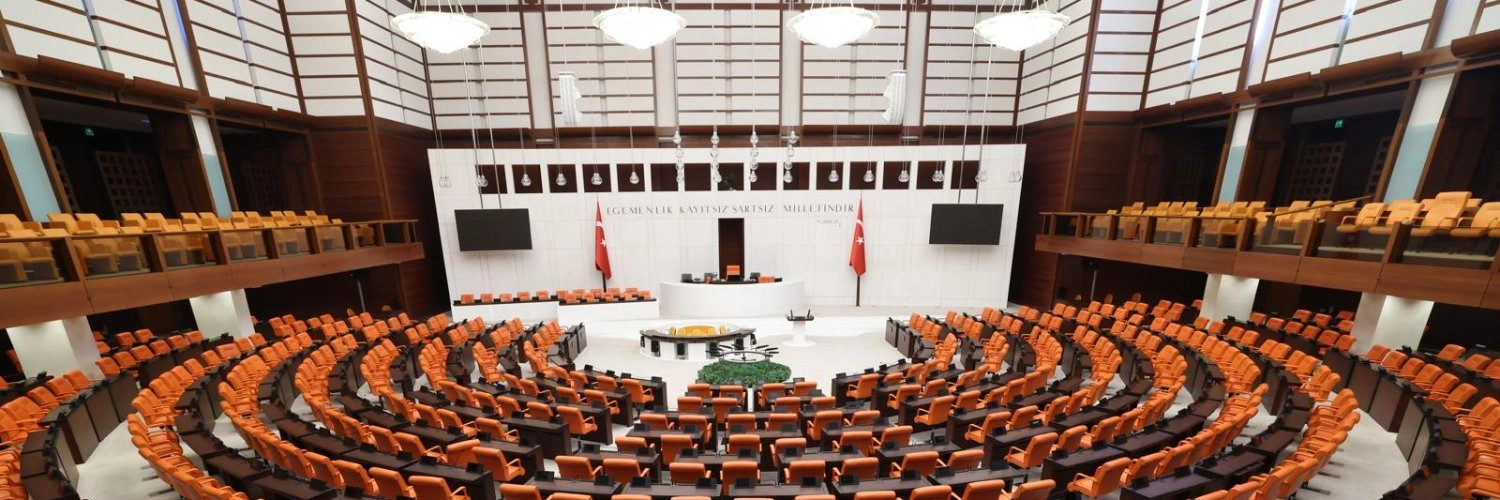 &Ccedil;er&ccedil;eve Yasa Meclis&rsquo;te