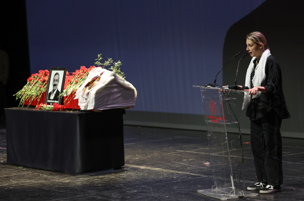 Ceren Önder Kandemir: Boğazını değil, onurunu besleyerek yaşadığın bu dünyadan gidiyorsun baba