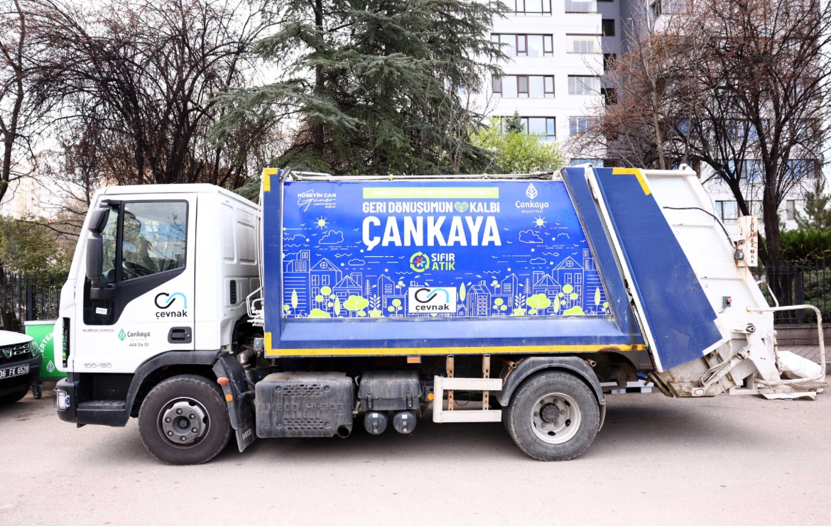Çevreye duyarlı bir kent modeli: Tekstil kumbaraları yaygınlaşıyor