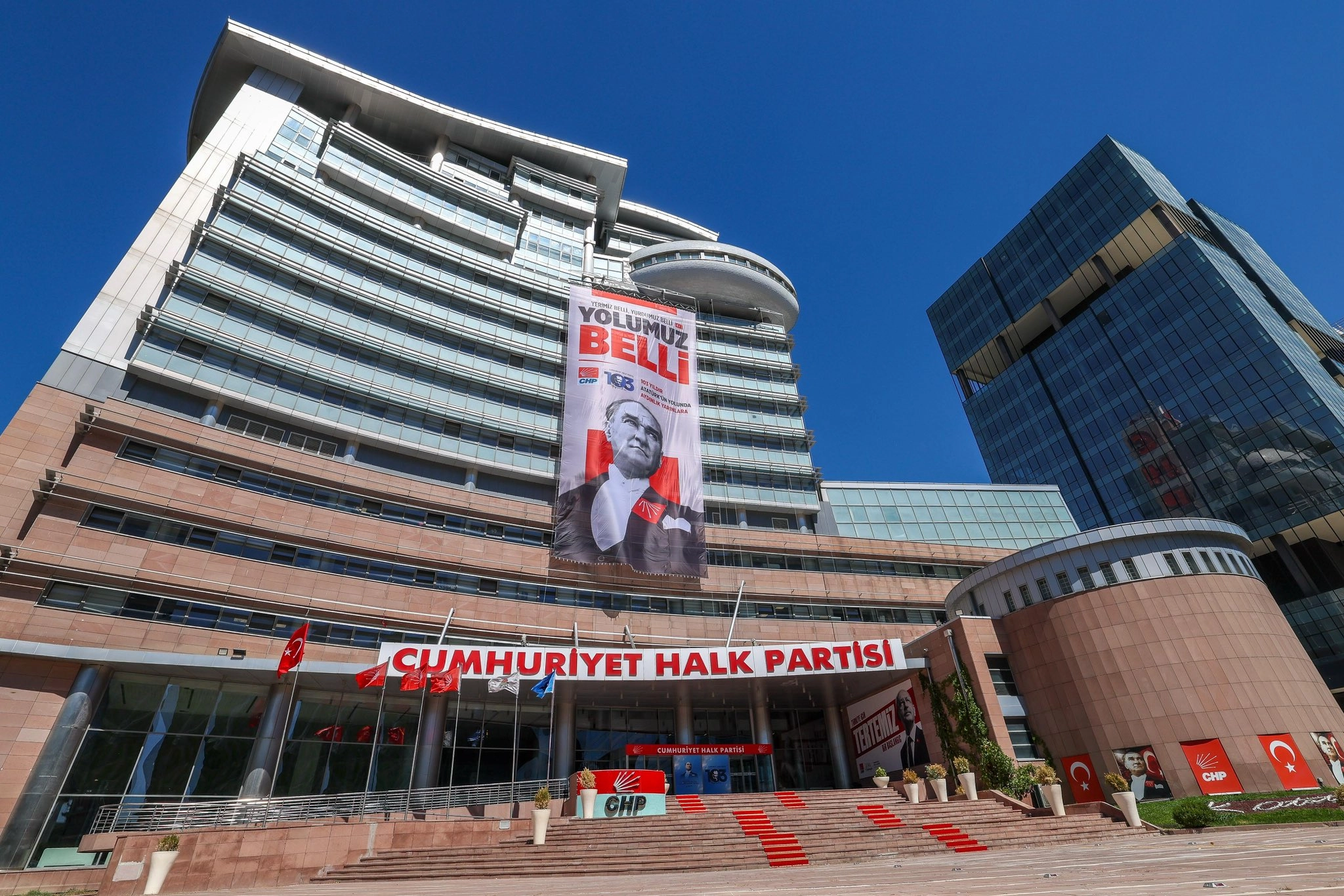 CHP&rsquo;de kongre s&uuml;reci başladı