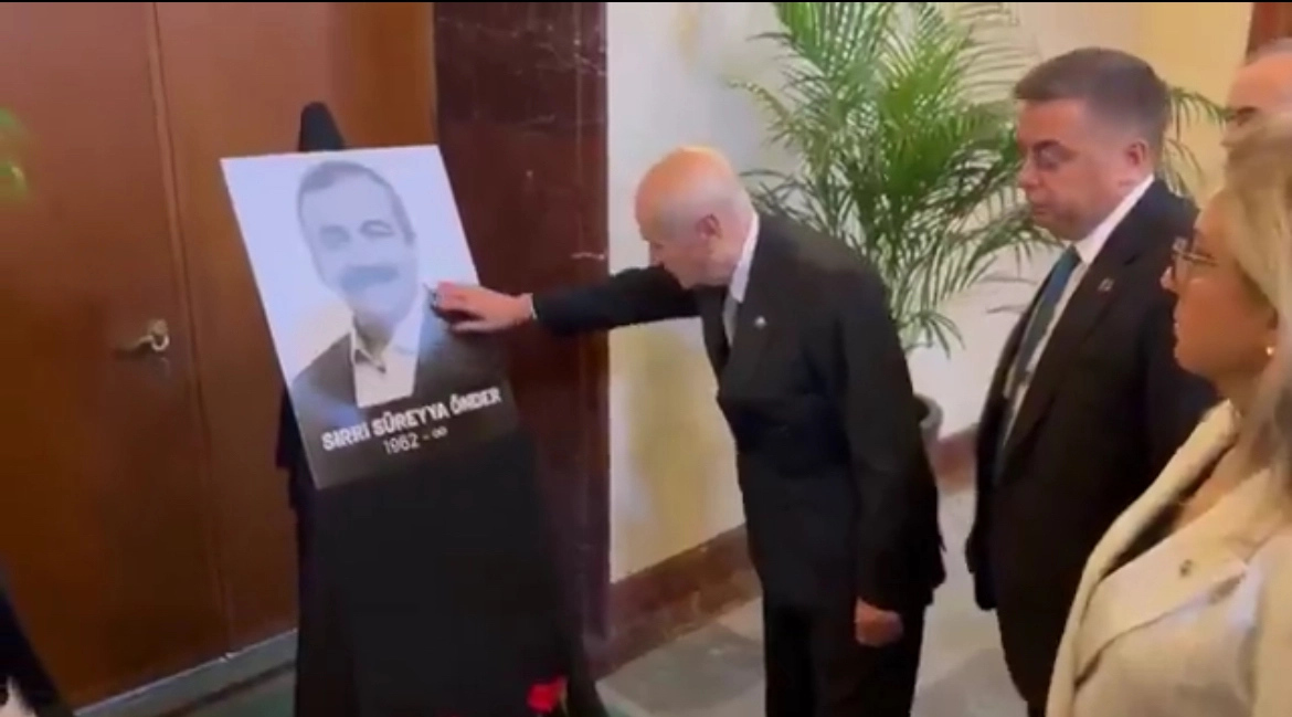 Devlet Bahçeli Meclis’te Sırrı Süreyya Önder için yapılan anmaya katıldı