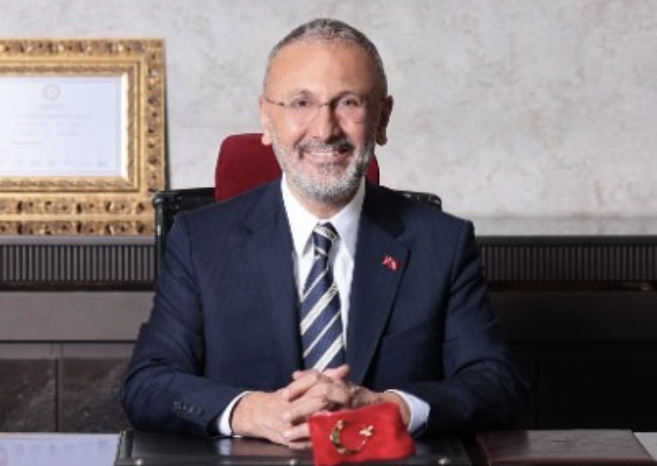 Ey&uuml;psultan Belediyesi&rsquo;ne operasyon