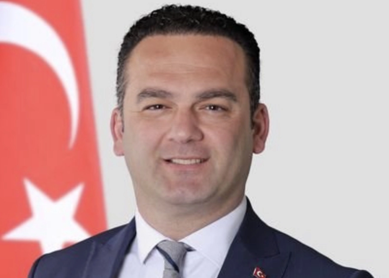 Hasbi Dede CHP&rsquo;den ihra&ccedil; edildi