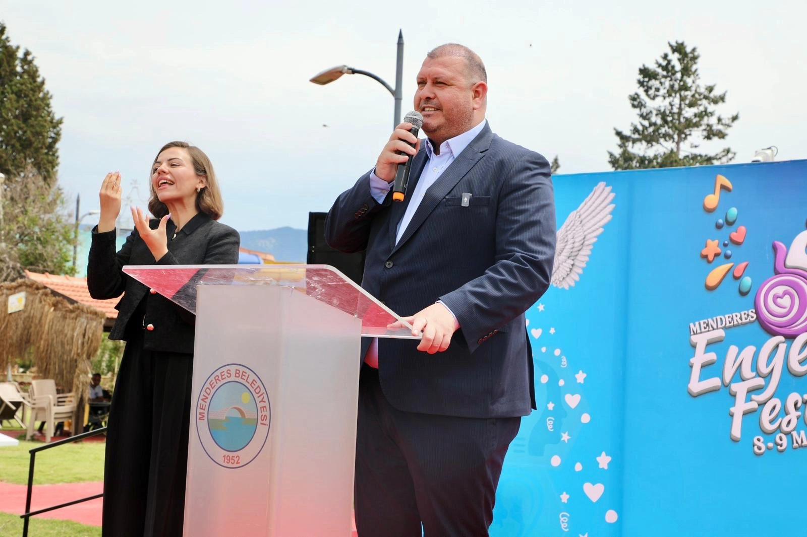 İzmir Menderes Belediyesi&rsquo;ne operasyon