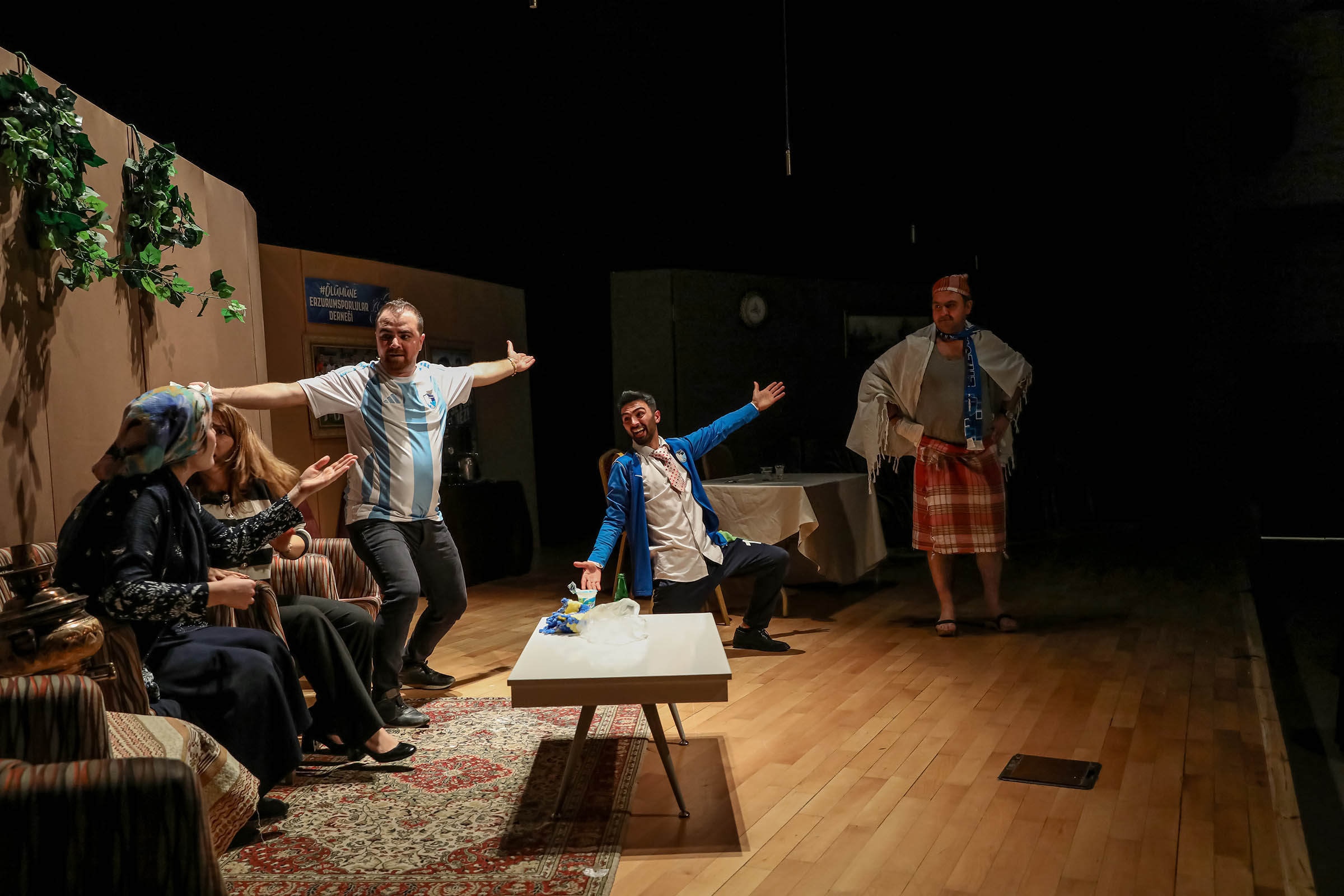 Keçiören’de bir günde iki oyun 