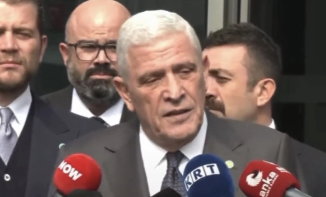 M&uuml;savat Dervişoğlu: İnsani davranışımın sorgulamaya a&ccedil;ık tutulmasını yadırgıyorum