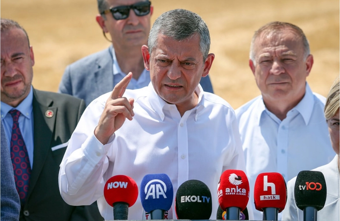 Özgür Özel: Ekrem Bey üzerinde komisyona şart koştuğumuzu kimse söyleyemez