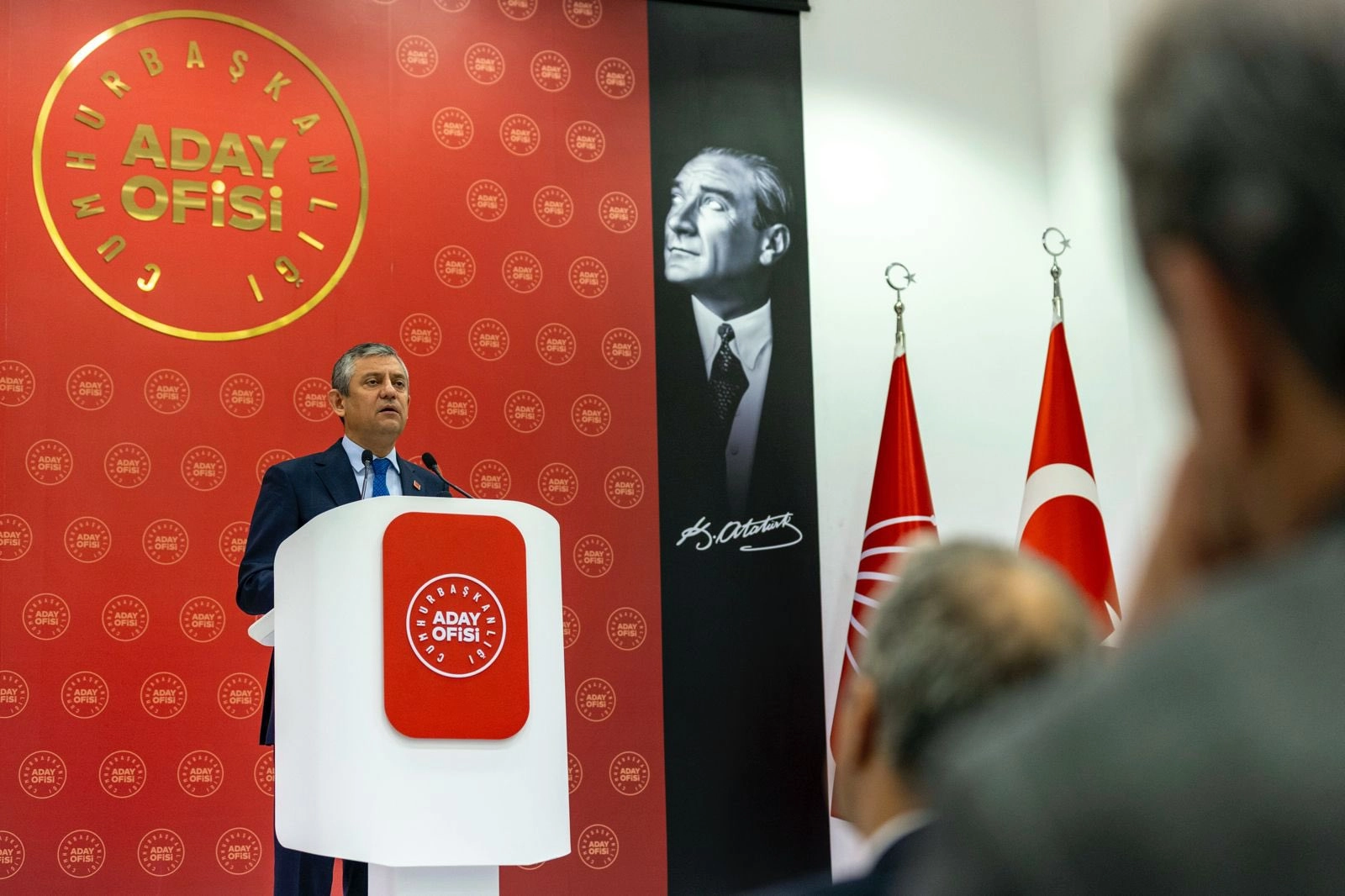 &Ouml;zg&uuml;r &Ouml;zel: İktidar olmak ve adaleti getirmek i&ccedil;in savunmadan h&uuml;cuma ge&ccedil;iyoruz