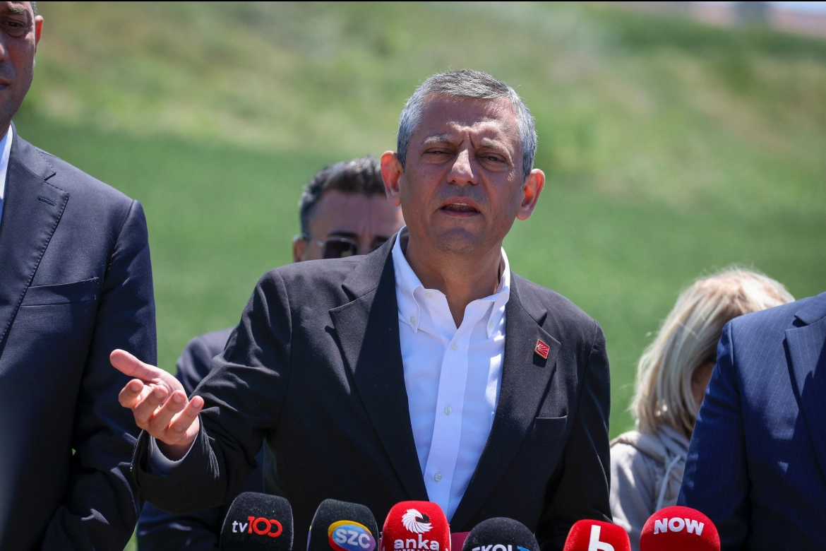 Özgür Özel: Yol yakınken bu yanlışlardan dönülsün