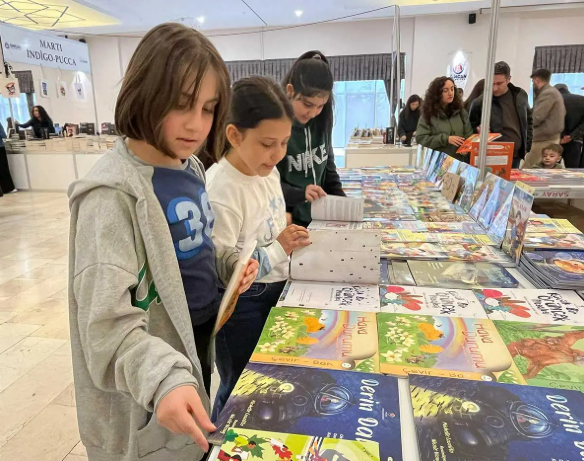 Sincan'da kitap fuarına bir günde 8 bin ziyaretçi